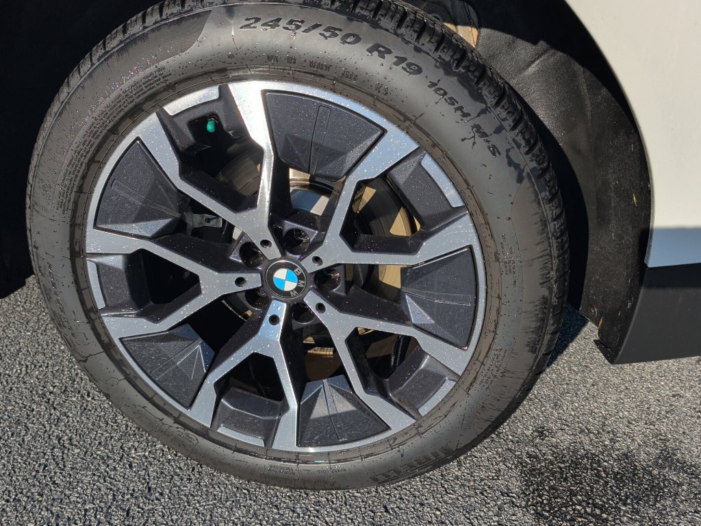 Used 2025 BMW X3 xDrive30i w/ Premium Package AWD/4WD image 5