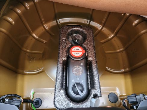 Used 2011 Ford Mustang Shelby GT500 w/ SVT Performance Pkg RWD image 34