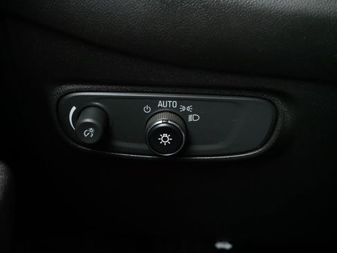 Used 2022 Chevrolet Equinox LT image 25