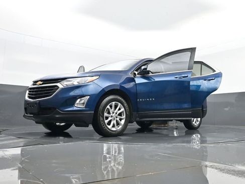 Used 2020 Chevrolet Equinox LT AWD/4WD image 32