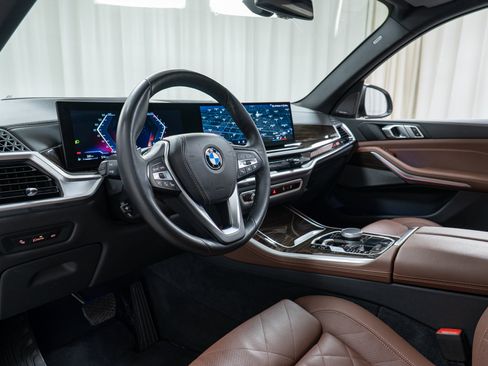 Certified 2024 BMW X5 xDrive40i w/ Premium Package image 12