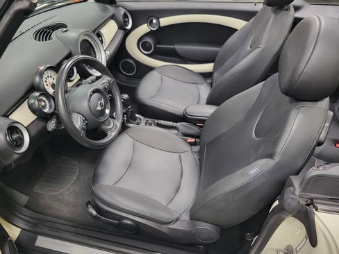 Used 2013 MINI Cooper Convertible image 11