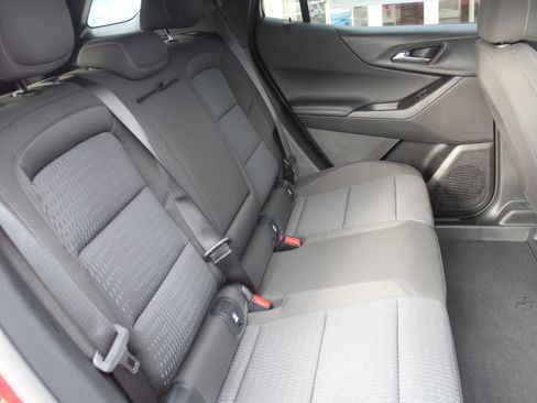 New 2026 Chevrolet Equinox LT image 16