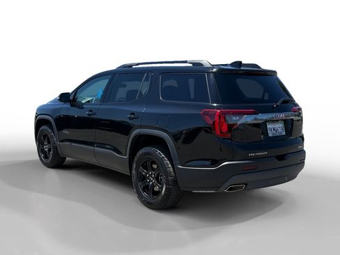 Used 2023 GMC Acadia AT4 w/ Technology Package AWD/4WD image 3