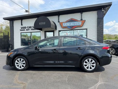 Used 2022 Toyota Corolla LE image 5