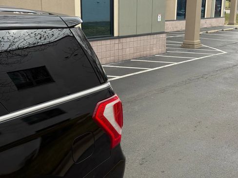 Used 2018 Ford Expedition XL w/ Fleet Convenience Package image 13