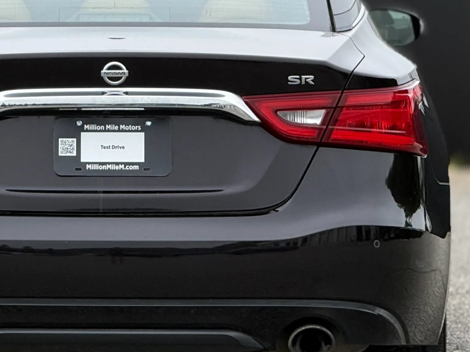 Used 2016 Nissan Maxima SR FWD image 14