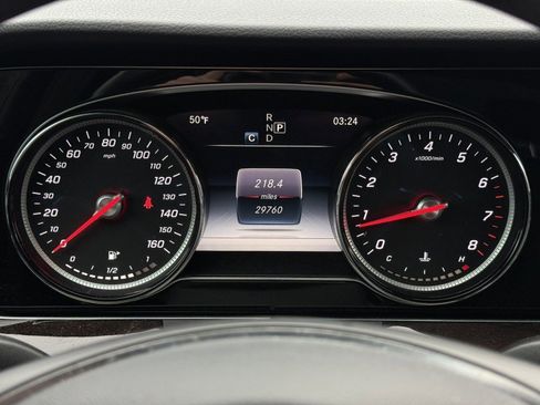 Used 2018 Mercedes-Benz E 300 4MATIC image 19