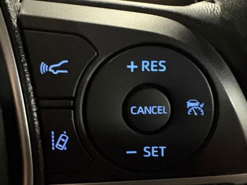 Certified 2022 Toyota Camry XLE w/ Navigation Package image 23