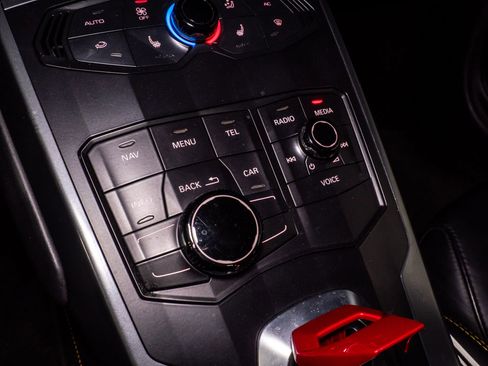 Used 2018 Lamborghini Huracan LP 580-2 image 22