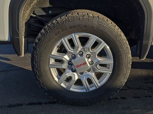 Used 2024 GMC Sierra 3500 SLE w/ SLE Value Package image 48