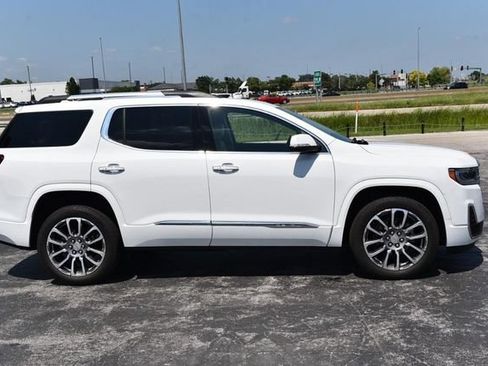 Used 2023 GMC Acadia Denali AWD/4WD image 5