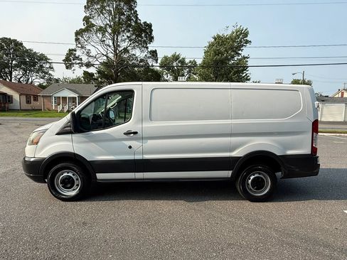 Used 2018 Ford Transit 250 130 Low Roof RWD image 16