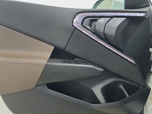 Used 2025 BMW X3 xDrive30i w/ Convenience Package image 27