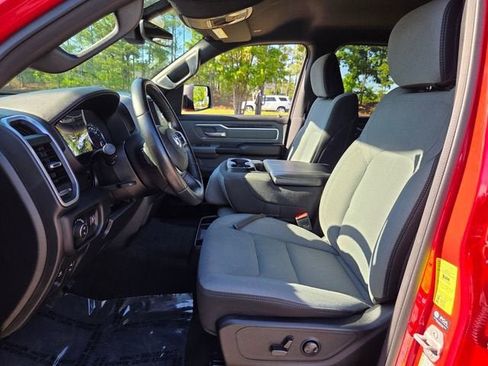 Used 2022 RAM 1500 Big Horn AWD/4WD image 9