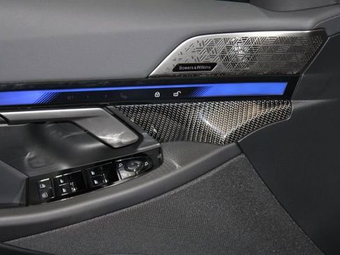 Used 2026 BMW M5 w/ Carbon Package AWD/4WD image 12