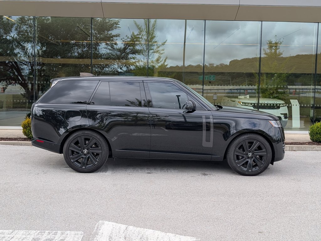 Used 2023 Land Rover Range Rover SE AWD/4WD image 8