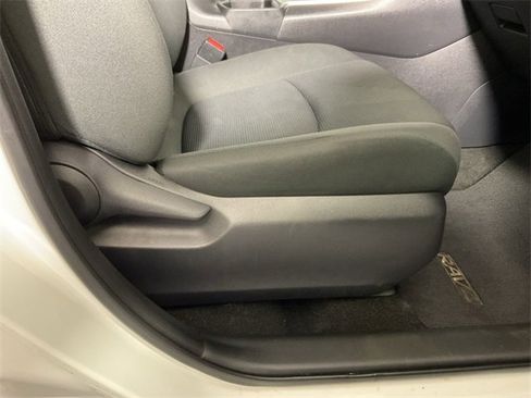Used 2019 Toyota RAV4 LE w/ Carpet Mat Package image 34