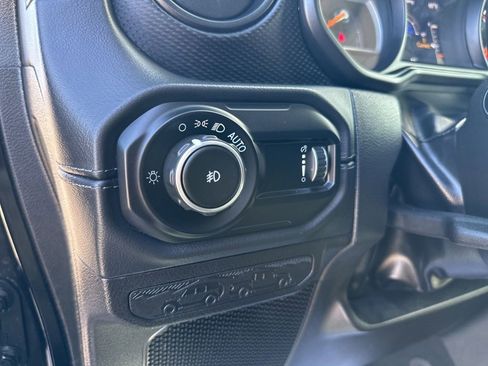 Used 2024 Jeep Wrangler Rubicon w/ Convenience Group image 15