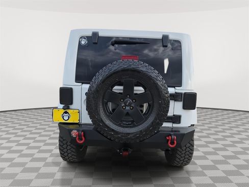 Used 2013 Jeep Wrangler Unlimited Sahara w/ Connectivity Group AWD/4WD image 5