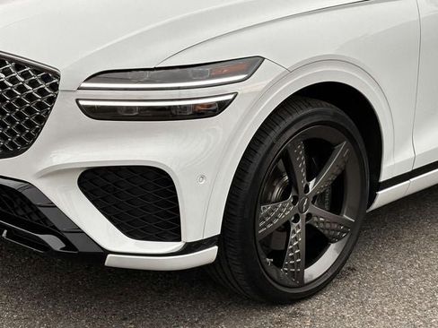 Used 2025 Genesis GV70 3.5T Sport w/ Sport Advanced Package image 8