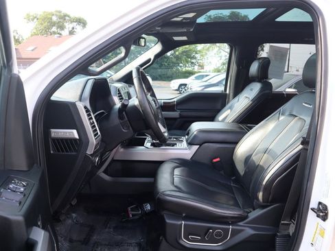 Used 2016 Ford F150 Platinum w/ Equipment Group 701A Luxury AWD/4WD image 19
