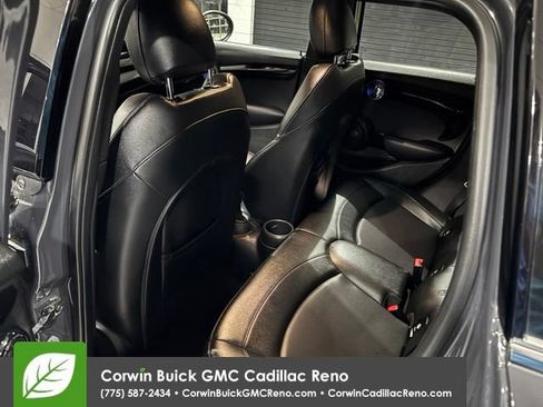 Used 2019 MINI Cooper S w/ Signature Upholstery Package FWD image 14