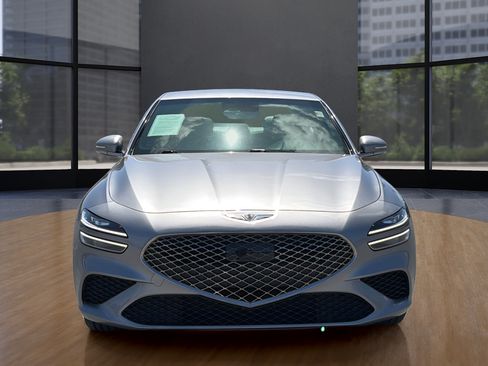 Used 2025 Genesis G70 2.5T AWD/4WD image 11