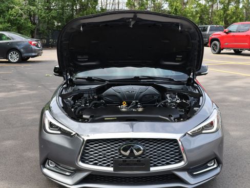 Used 2019 INFINITI Q60 Red Sport 400 w/ Proactive Package AWD/4WD image 11