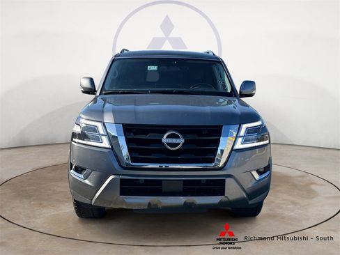 Used 2023 Nissan Armada SV image 8