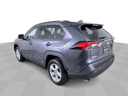 Used 2021 Toyota RAV4 LE image 42