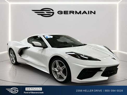 Used 2021 Chevrolet Corvette Stingray Coupe w/ 1LT RWD image 1