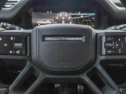 Used 2023 Land Rover Defender 130 X image 34