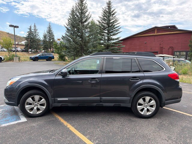 Used 2011 Subaru Outback 2.5i Limited AWD/4WD image 6
