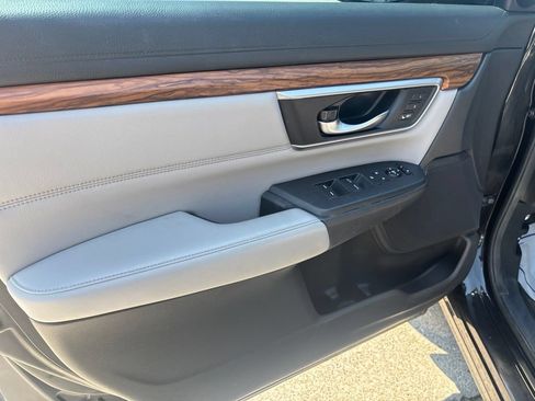 Used 2020 Honda CR-V Touring image 12