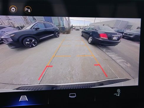 Used 2023 Chevrolet Colorado LT w/ LT Convenience Package II image 36