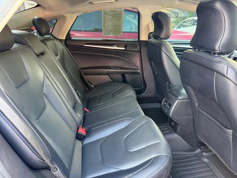 Used 2019 Ford Fusion Titanium FWD image 20