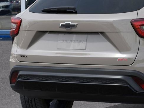 New 2026 Chevrolet Trax RS w/ Driver Confidence Package image 15