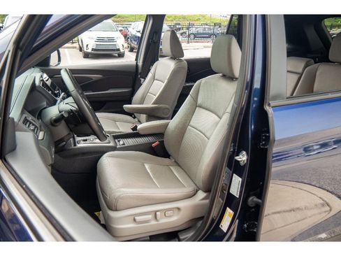 Used 2023 Honda Passport EX-L image 11