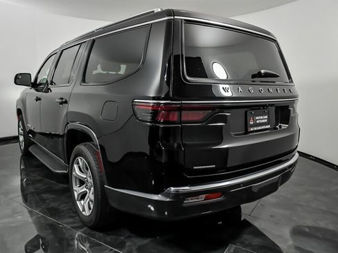 Used 2022 Jeep Wagoneer Series II AWD/4WD image 7