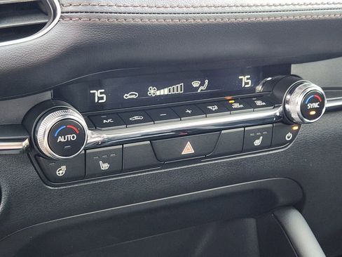 New 2026 MAZDA MAZDA3 Hatchback w/Premium Plus Pkg image 10