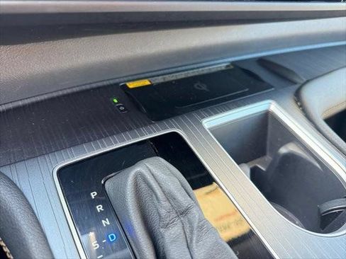 Certified 2024 Toyota Sienna XLE Woodland Edition AWD/4WD image 56