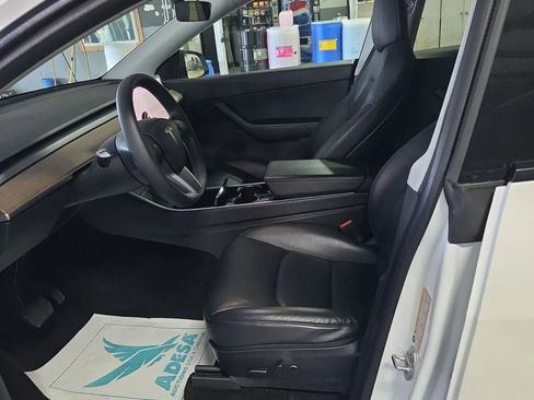 Used 2021 Tesla Model Y 2WD image 4