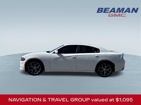 Used 2016 Dodge Charger SXT w/ Plus Group RWD image 4