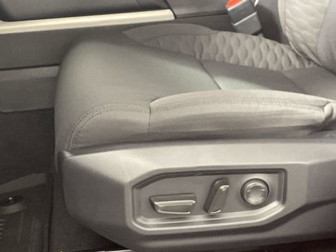 New 2026 Toyota Tundra SR5 image 18