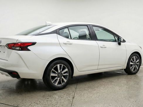 Used 2025 Nissan Versa SV FWD image 9