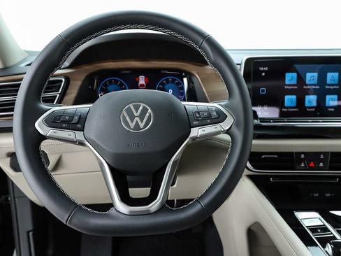 New 2026 Volkswagen Atlas SE FWD image 20