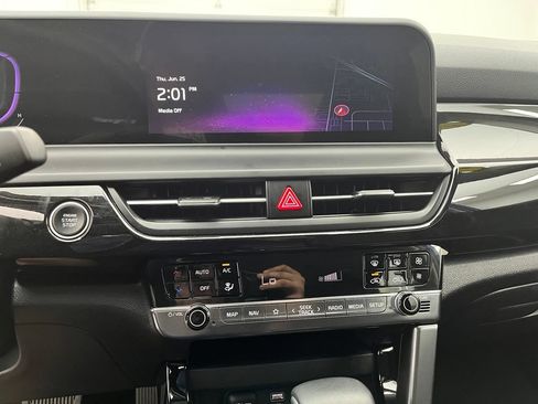Used 2025 Kia Seltos S AWD/4WD image 22