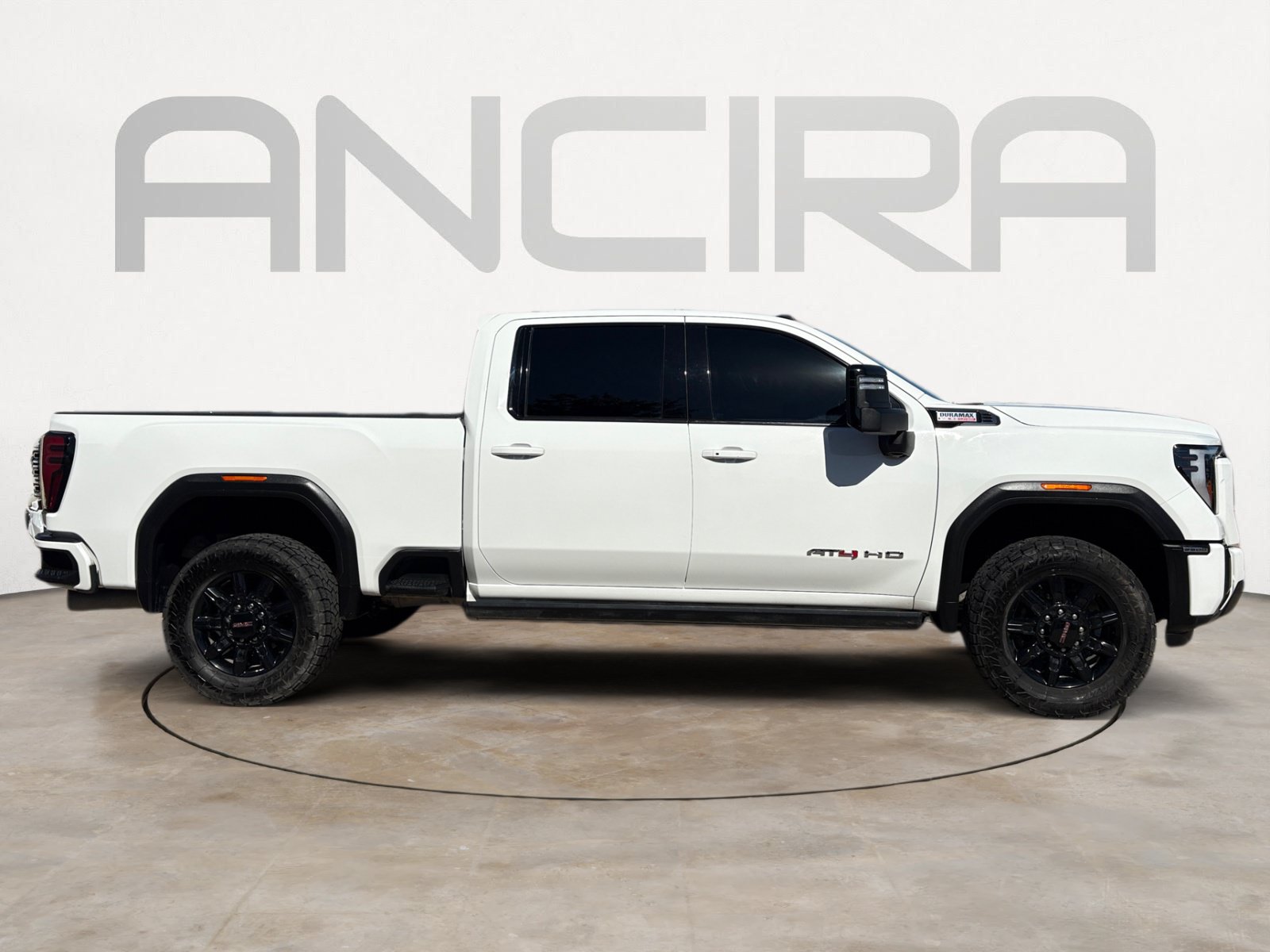 Used 2024 GMC Sierra 2500 AT4 w/ AT4 Premium Plus Package AWD/4WD image 11