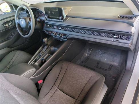 Used 2025 Honda Accord SE image 21
